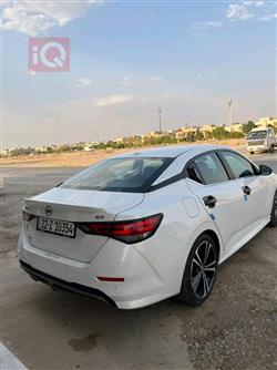 نیسان سێنترا